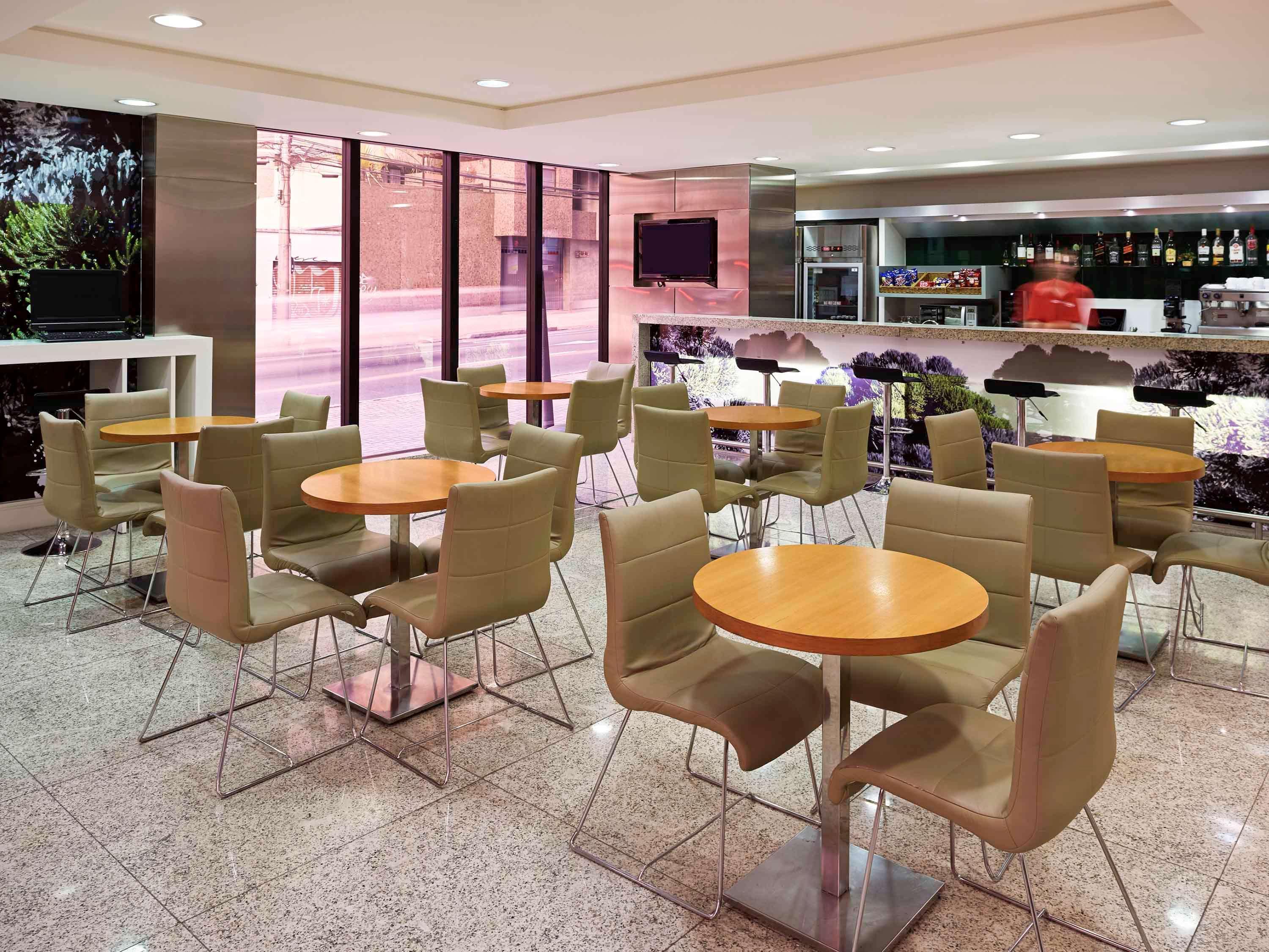 Ibis Curitiba Shopping Hotel Exterior foto