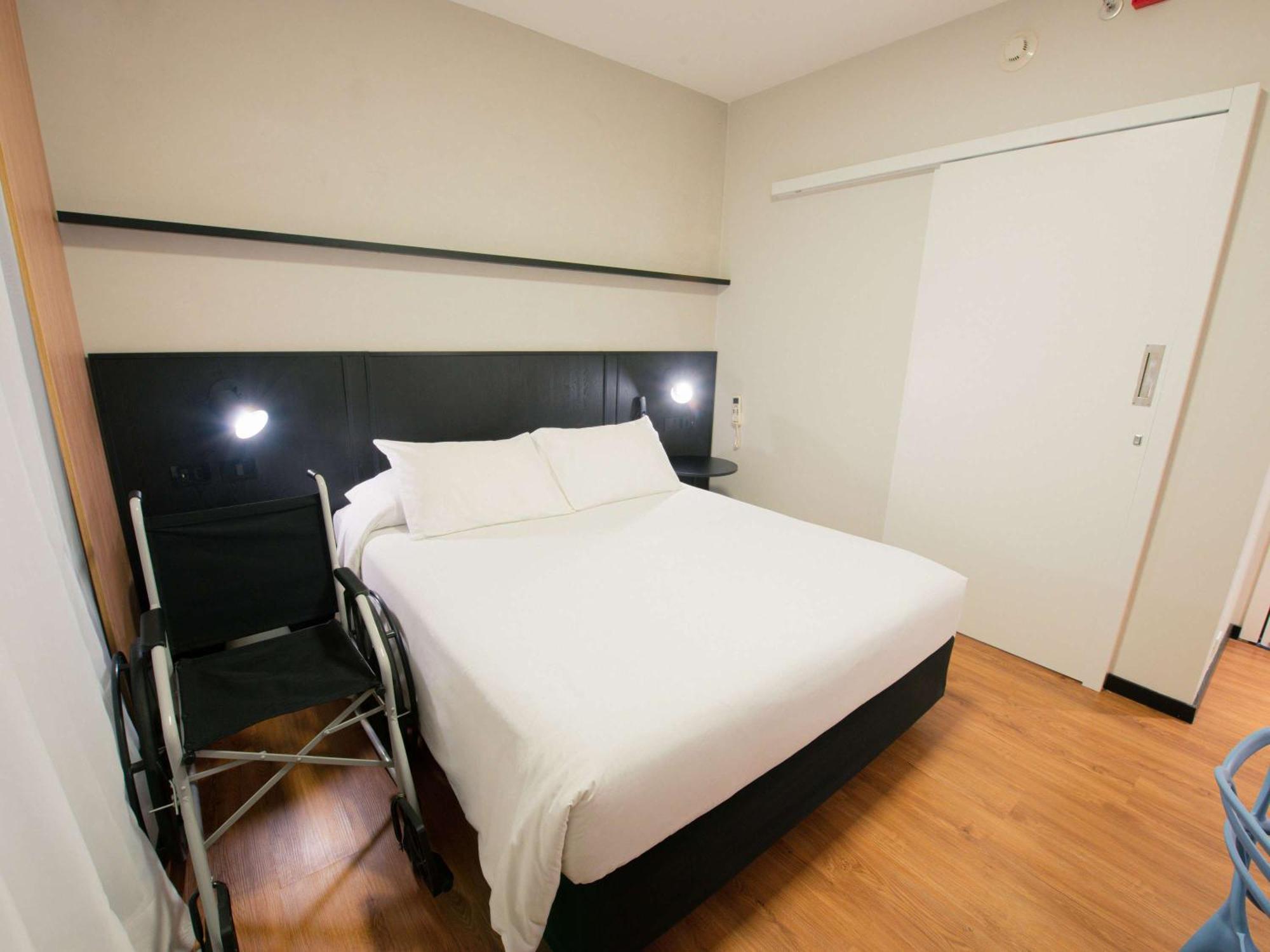Ibis Curitiba Shopping Hotel Exterior foto