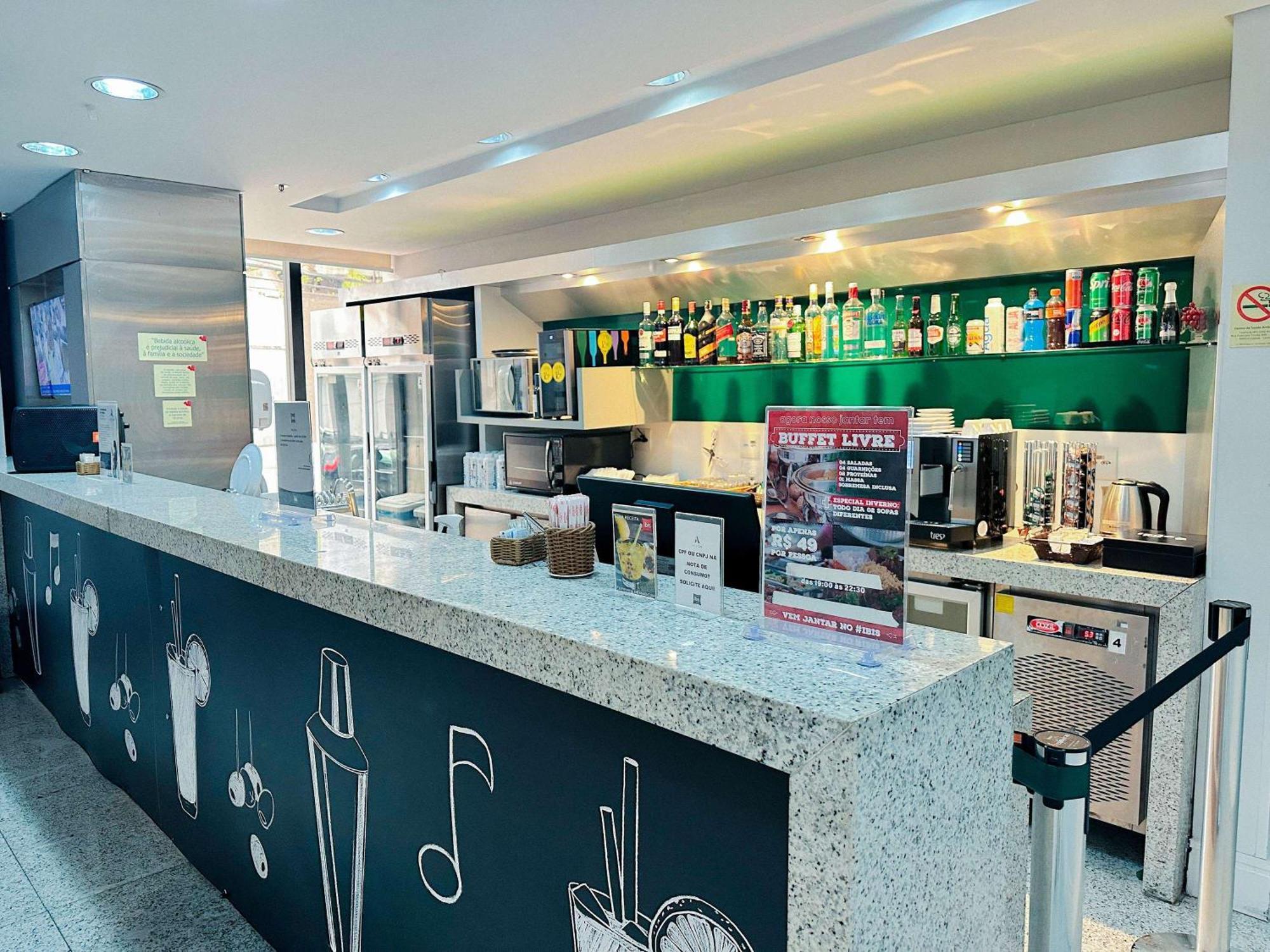 Ibis Curitiba Shopping Hotel Exterior foto