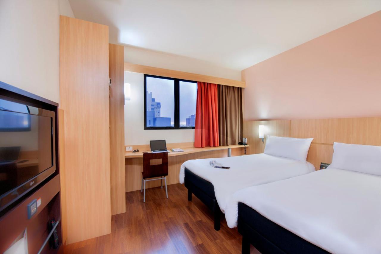 Ibis Curitiba Shopping Hotel Exterior foto
